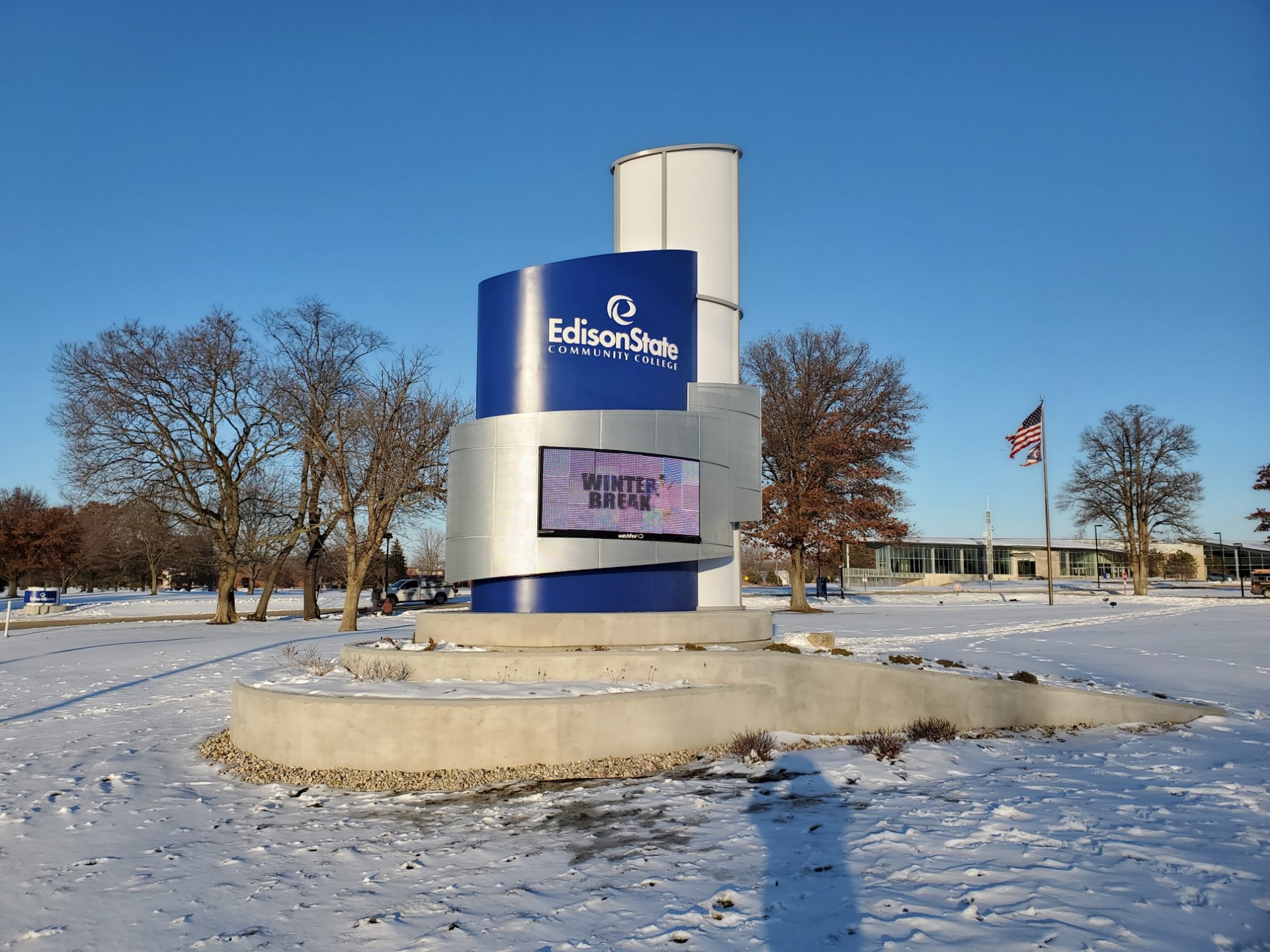 EDISON STATE COMMUNITY COLLEGE - MONUMENT SIGN