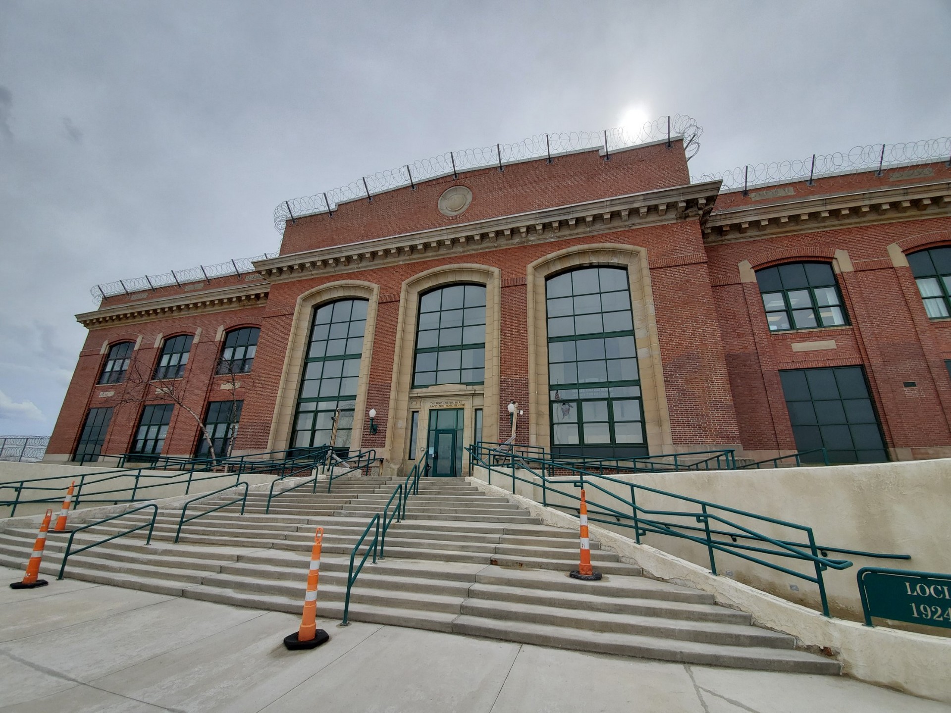 LONDON CORRECTIONAL INSTITUTE - WINDOW REPLACEMENT